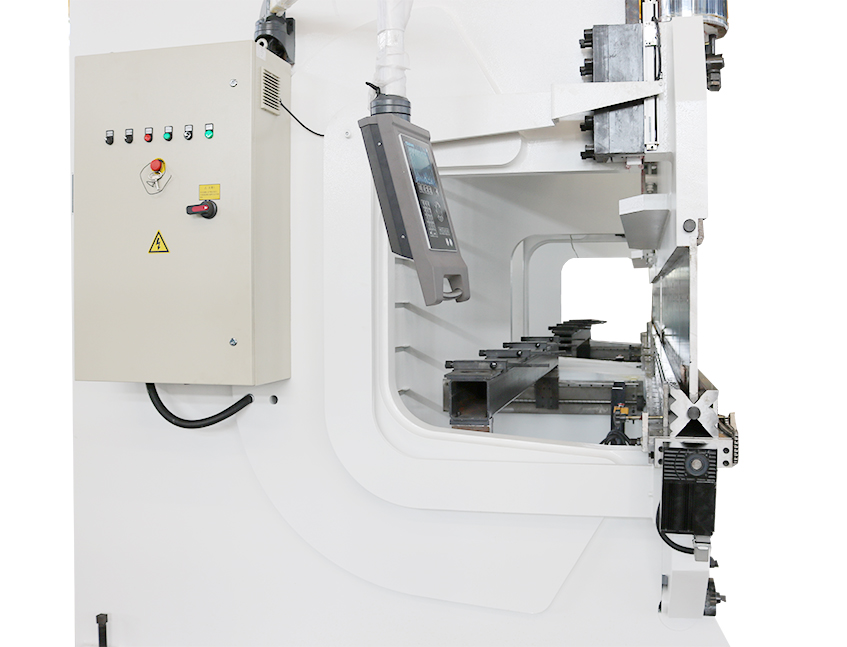 2xWE67K-400T5000 CNC Press Brake in Tandem 2xWE67K-400T5000 CNC Press Brake in Tandem